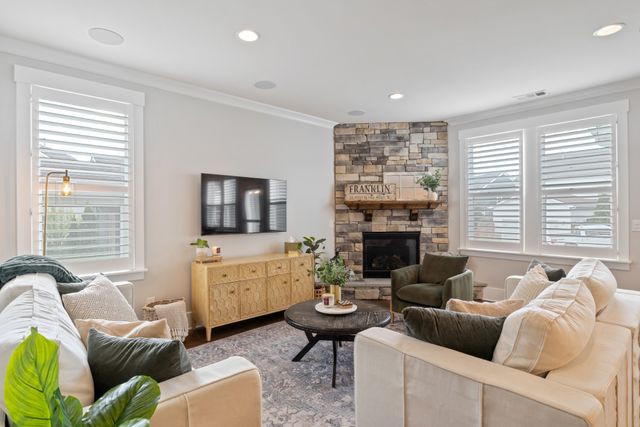 1607 Sand Dollar Ct, Franklin, TN 37067