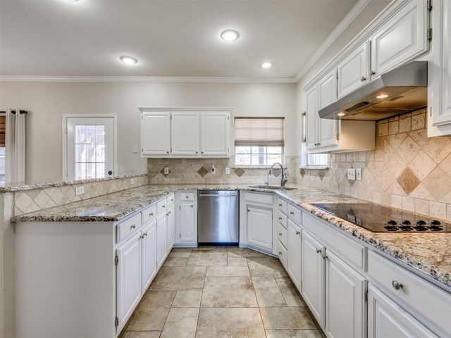 1004 S Yellowood Avenue, Broken Arrow, OK 74012