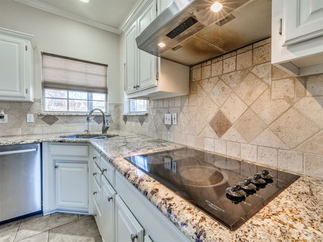 1004 S Yellowood Avenue, Broken Arrow, OK 74012