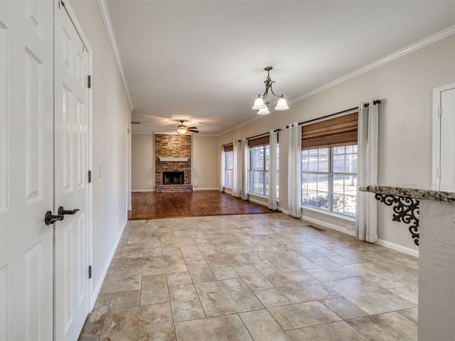 1004 S Yellowood Avenue, Broken Arrow, OK 74012