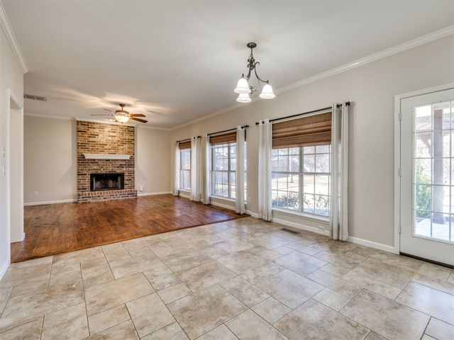 1004 S Yellowood Avenue, Broken Arrow, OK 74012