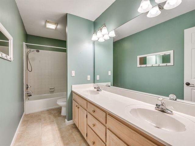 1004 S Yellowood Avenue, Broken Arrow, OK 74012