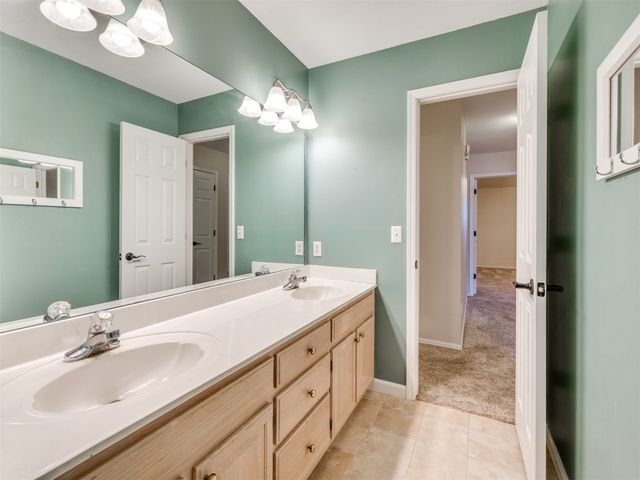 1004 S Yellowood Avenue, Broken Arrow, OK 74012