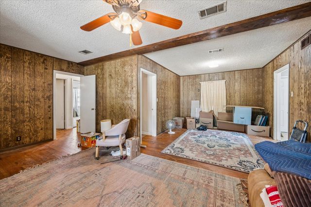 2009 Fortview RD, Austin, TX 78704