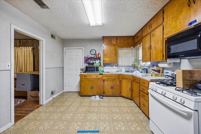 2009 Fortview RD, Austin, TX 78704