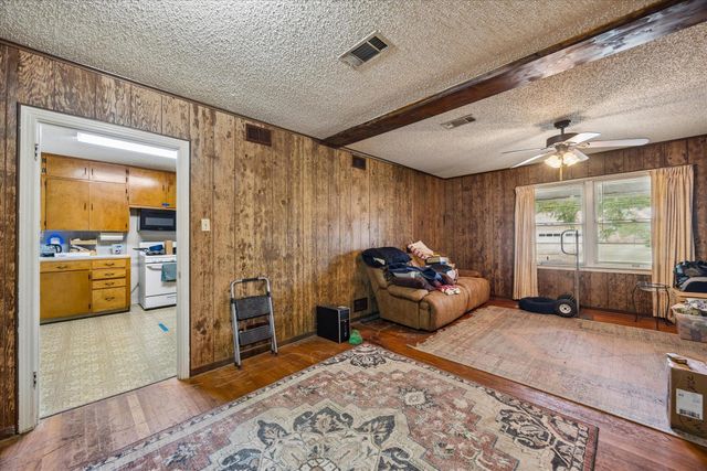 2009 Fortview RD, Austin, TX 78704