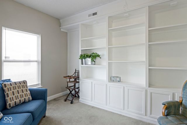 10398 Splendor Way, Indianapolis, IN 46234