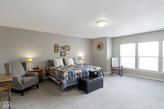 10398 Splendor Way, Indianapolis, IN 46234