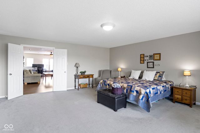 10398 Splendor Way, Indianapolis, IN 46234