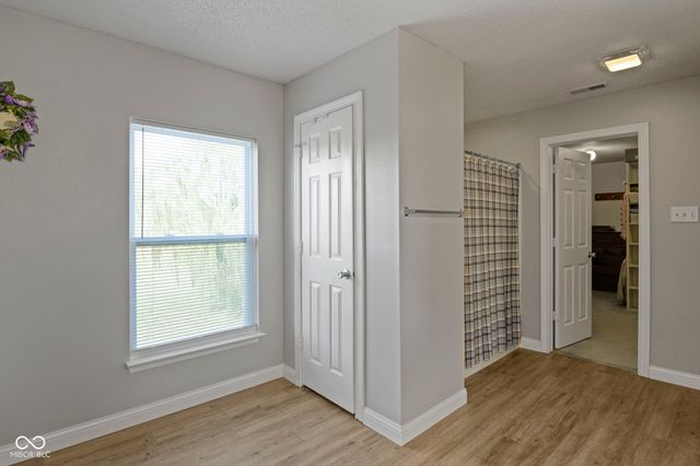 10398 Splendor Way, Indianapolis, IN 46234