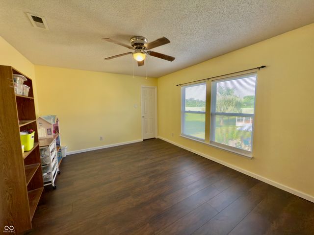 10398 Splendor Way, Indianapolis, IN 46234