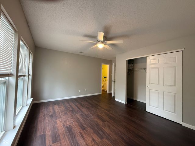 10398 Splendor Way, Indianapolis, IN 46234