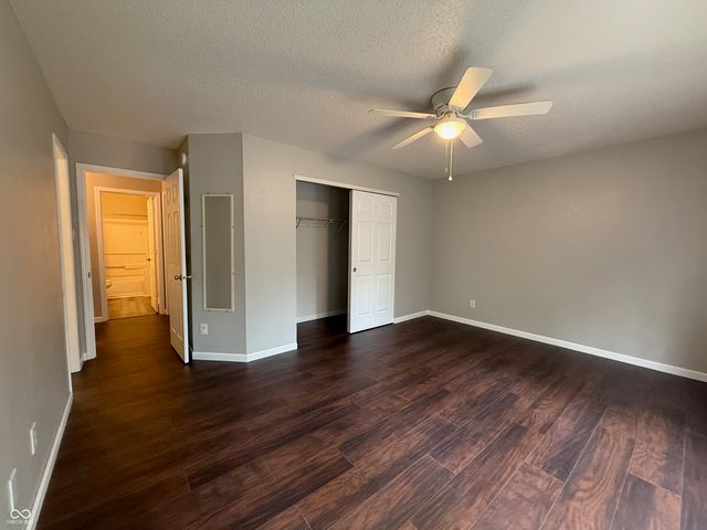 10398 Splendor Way, Indianapolis, IN 46234