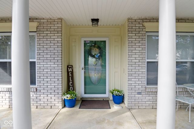 10398 Splendor Way, Indianapolis, IN 46234