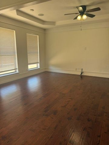 2907 Sweet Briar Street, Grapevine, TX 76051