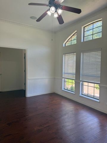2907 Sweet Briar Street, Grapevine, TX 76051