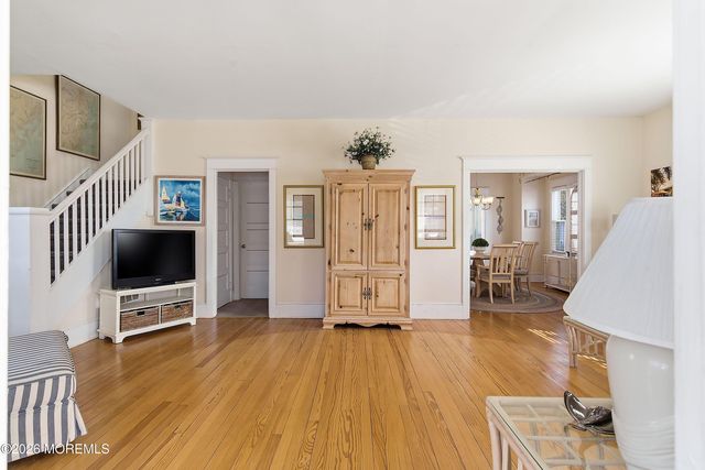 23 5th Street, Beach Haven, NJ 08008
