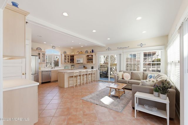 23 5th Street, Beach Haven, NJ 08008