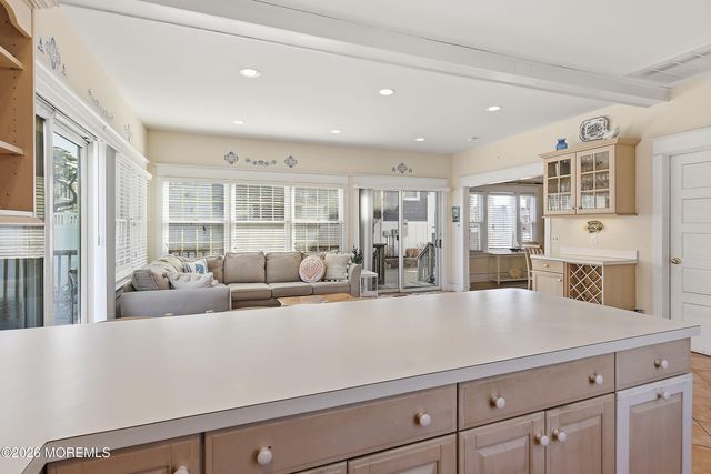23 5th Street, Beach Haven, NJ 08008