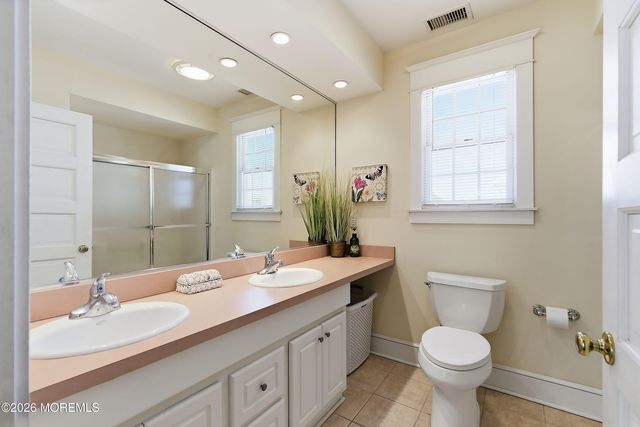 23 5th Street, Beach Haven, NJ 08008