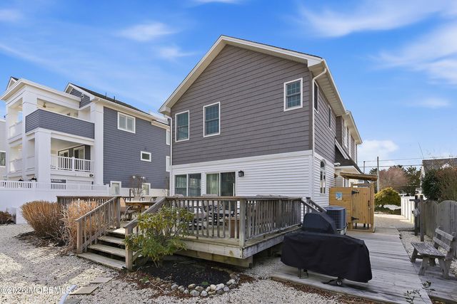 23 5th Street, Beach Haven, NJ 08008