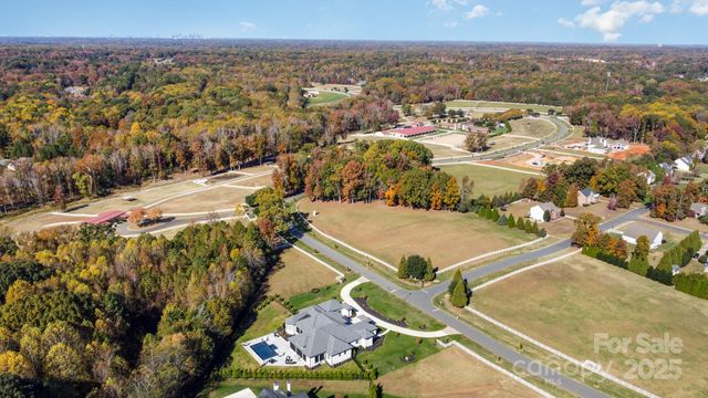 6421 Joli Cheval Lane 9, Mint Hill, NC 28227