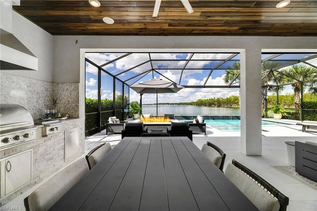 19381 Aqua Shore DR, Fort Myers, FL 33913