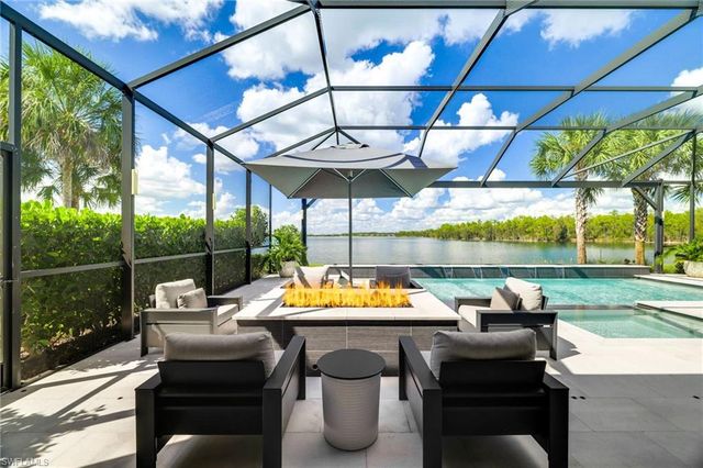 19381 Aqua Shore DR, Fort Myers, FL 33913