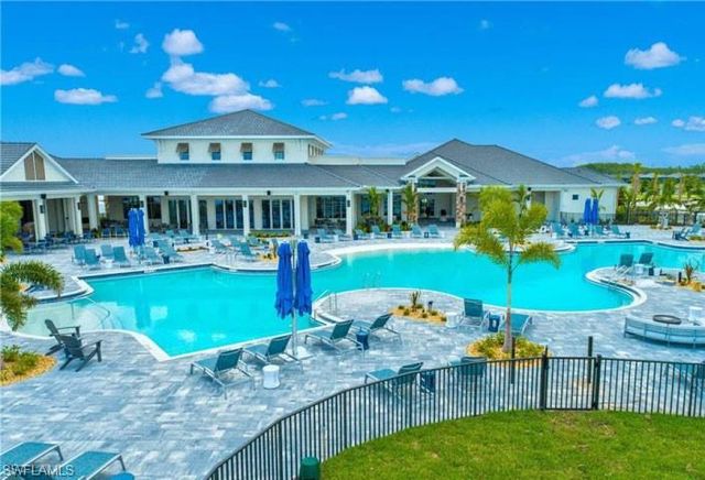 19381 Aqua Shore DR, Fort Myers, FL 33913