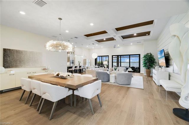 19381 Aqua Shore DR, Fort Myers, FL 33913