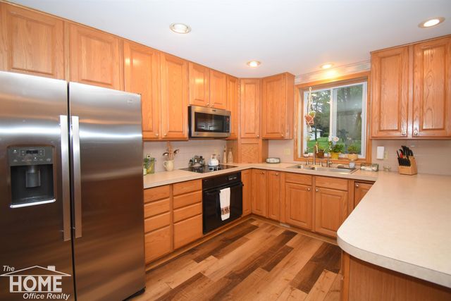 1910 Lake Court, Bennington Twp, MI 48867