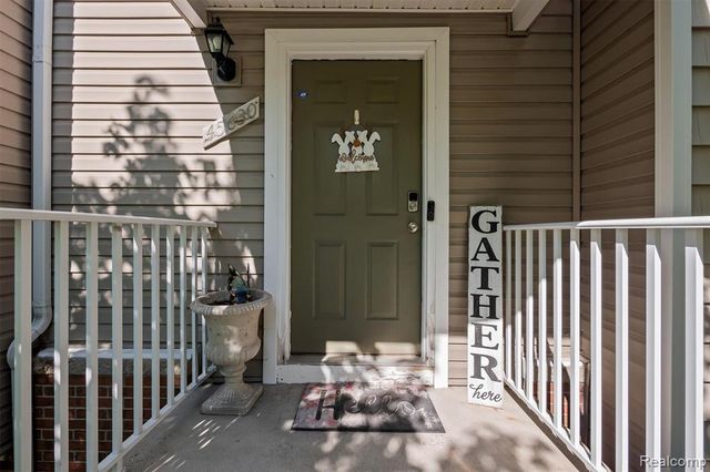 45630 Altz Street, Utica, MI 48315