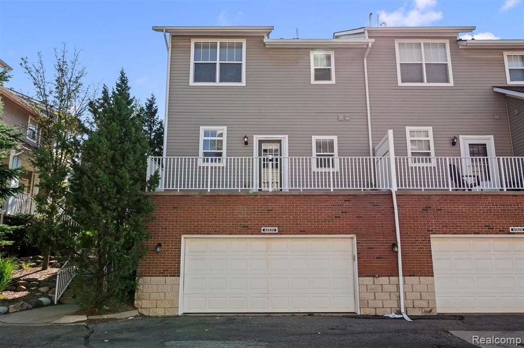 45630 Altz Street, Utica, MI 48315