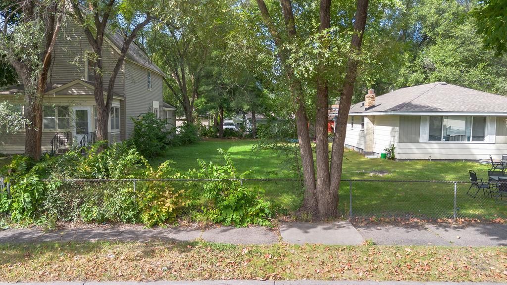 5135 Irving Avenue N, Minneapolis, MN 55430 — exterior