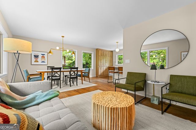 2820 Ponderosa Circle, Decatur, GA 30033