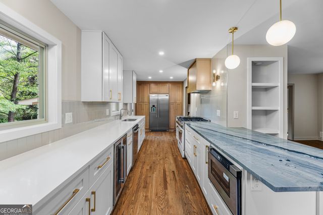 2820 Ponderosa Circle, Decatur, GA 30033