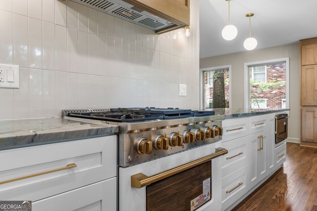 2820 Ponderosa Circle, Decatur, GA 30033