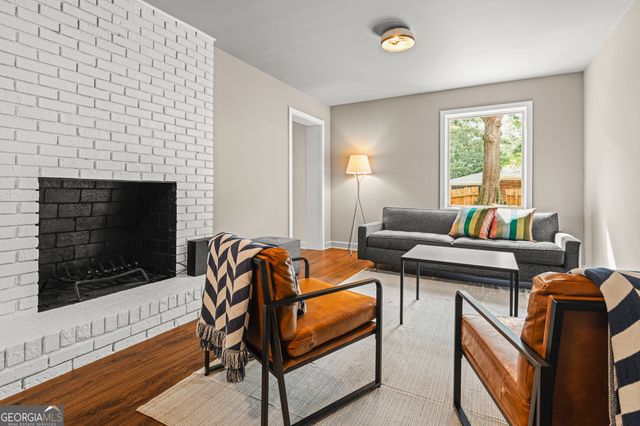 2820 Ponderosa Circle, Decatur, GA 30033