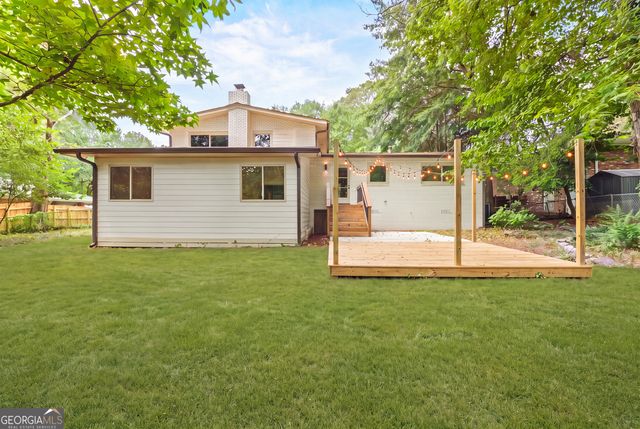 2820 Ponderosa Circle, Decatur, GA 30033