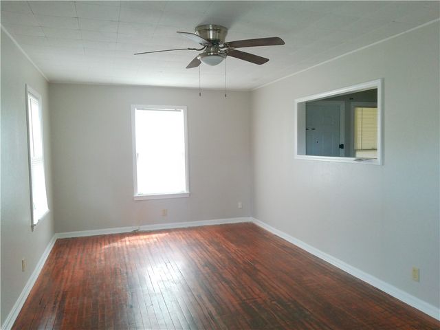 3510 Austin St, Corpus Christi, TX 78411