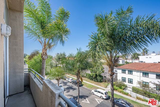 1200 S Corning Street P303, Los Angeles, CA 90035