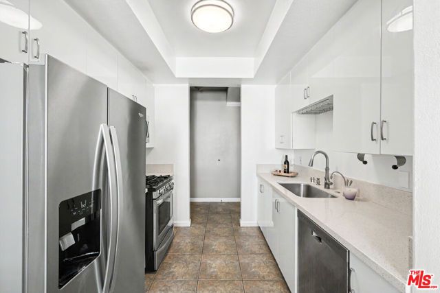 1200 S Corning Street P303, Los Angeles, CA 90035