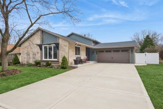 6515 Deerpath Court, Lisle, IL 60532