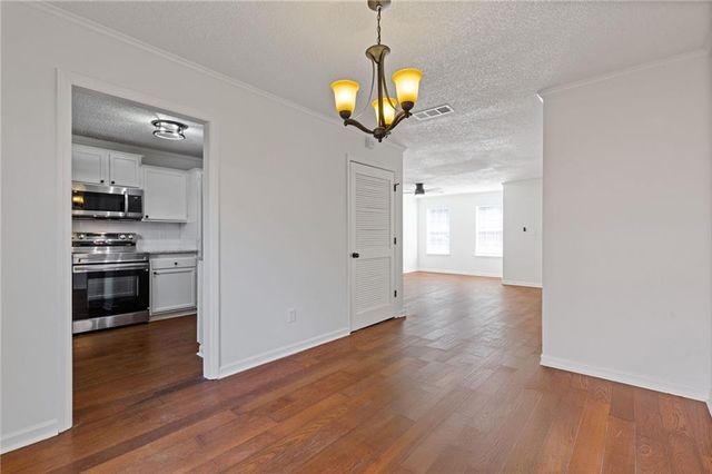 6423 Wedgeview Drive, Tucker, GA 30084