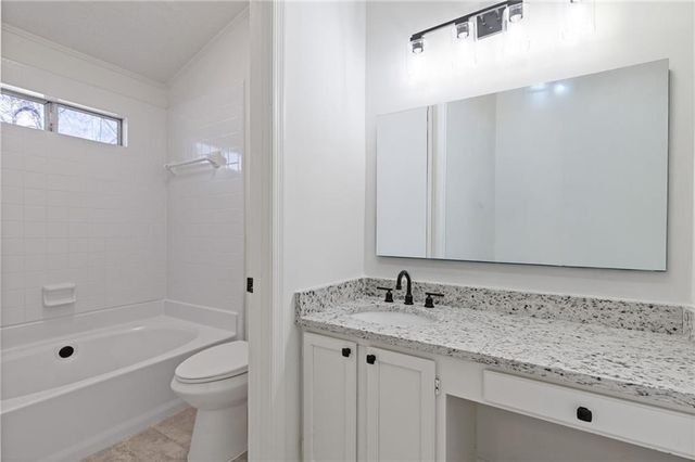 6423 Wedgeview Drive, Tucker, GA 30084