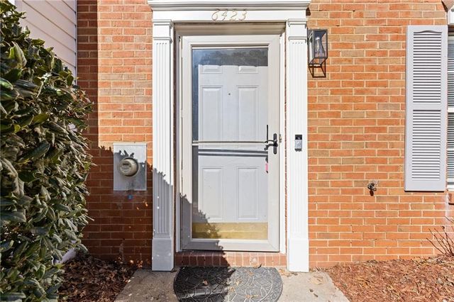 6423 Wedgeview Drive, Tucker, GA 30084