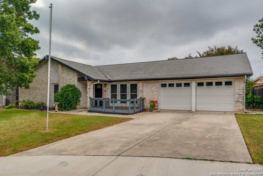12743 El Sonteo, San Antonio, TX 78233