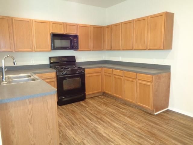 2831 Feather Green Trail, Fresno, TX 77545
