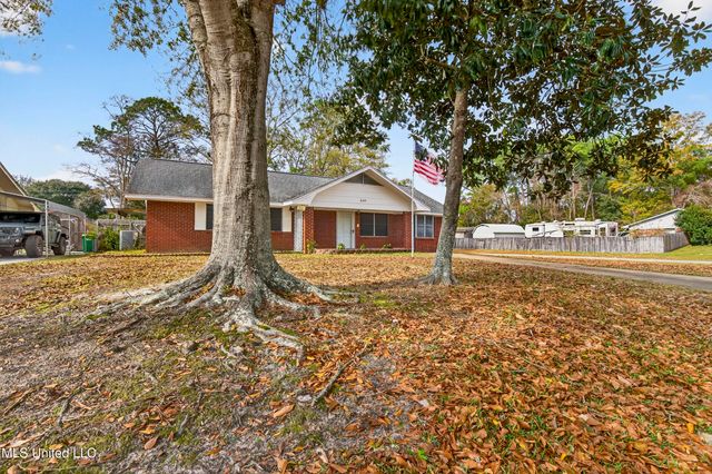 6505 Lancaster Boulevard, Ocean Springs, MS 39564