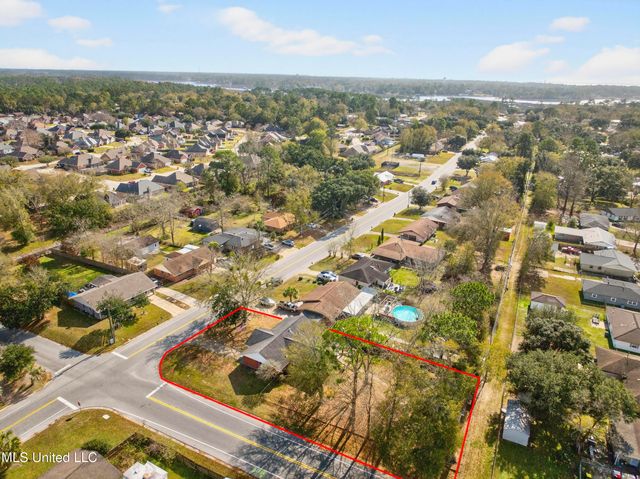 6505 Lancaster Boulevard, Ocean Springs, MS 39564
